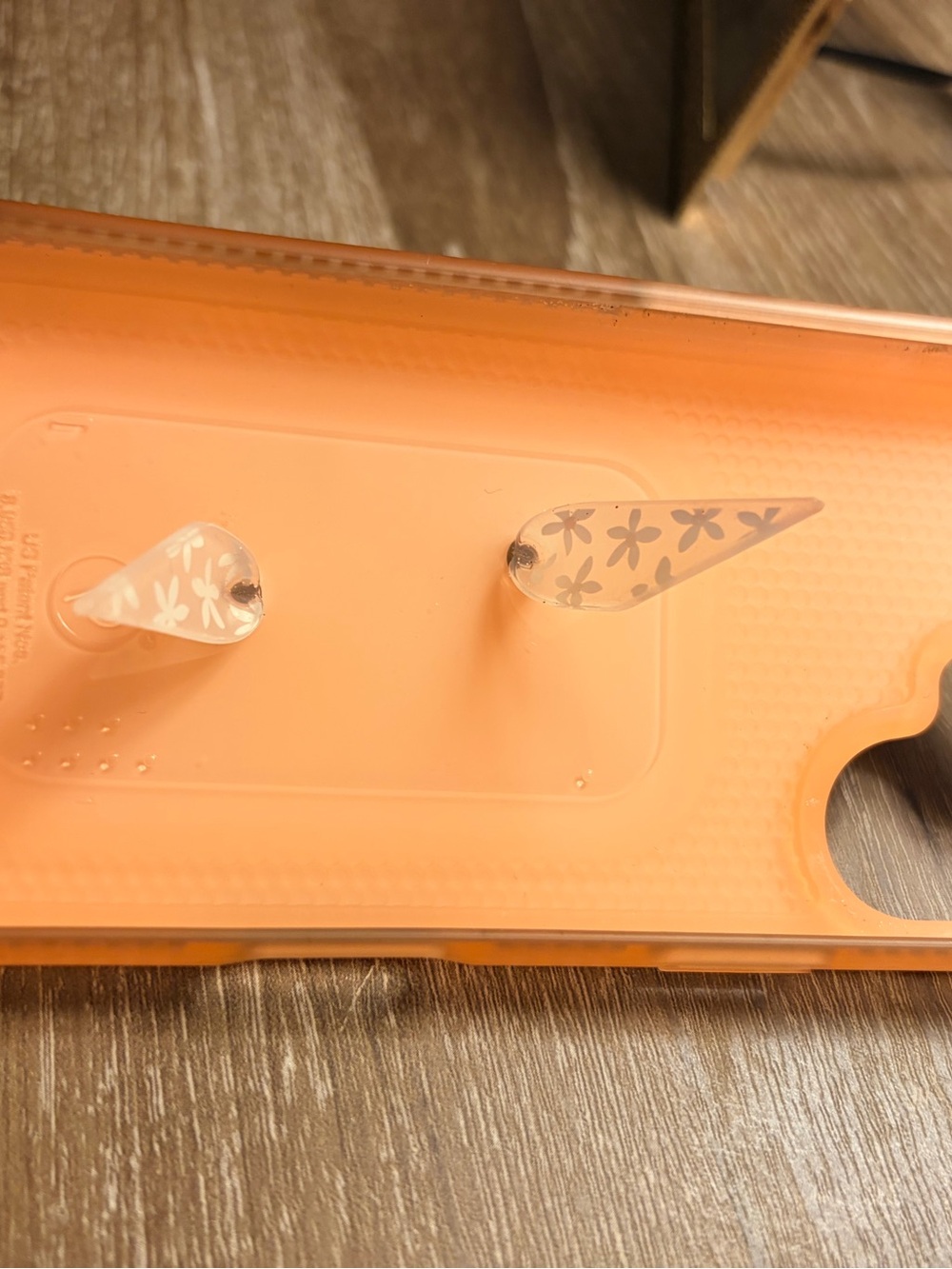 Loopy Case Orange Blossom x Amber Massey, iPhone 17 Lefty - Picture 5 of 7